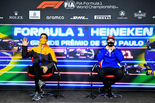 F1 Grand Prix of Brazil 3 Daniel Ricciardo (AUS, McLaren F1 Team), 9 Nikita Mazepin (RUS, Haas F1 Team), F1 Grand Prix of Brazil at Autodromo Jose Carlos Pace on November 11, 2021 in Sao Paulo, Brazil. (Photo by xpbimages.com XPB Images FIA Pool via HOCH ZWEI) Sao Paulo Brazil Poolfoto HOCH ZWEI Pool XPB Images ,EDITORIAL USE ONLY