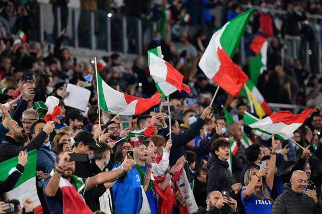 Mandatory Credit: Photo by Fabrizio Corradetti LiveMedia Shutterstock (12600787j) Supporters FIFA World Cup, WM, Weltmeisterschaft, Fussball FIFA World Cup Qatar 2022 qualifiers - Italy vs Switzerland, Stadio Olimpico, Rome, Italy - 12 Nov 2021 FIFA World Cup FIFA World Cup Qatar 2022 qualifiers - Italy vs Switzerland, Stadio Olimpico, Rome, Italy - 12 Nov 2021  Copyright: xFabrizioxCorradetti LiveMedia Shutterstockx 12600787j