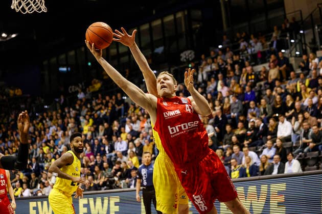 Front Christian Sengfelder Brose Bamberg, 43 EWE Baskets Oldenburg Brose Bamberg, easyCredit Basketball Bundesliga, season 2021 2022, 10 matchday, Oldenburg, Germany, 12 11 2021, Photo Daniel Löb Loeb 0171 4157296 Copyright: DanielxLöb