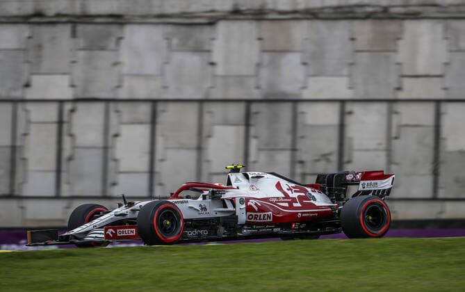 99 GIOVINAZZI Antonio (ita), Alfa Romeo Racing ORLEN C41, action during the Formula 1 Heineken Grande Premio De Sao Paulo 2021, Sao Paulo Grand Prix, 19th round of the 2021 FIA Formula One World Championship, WM, Weltmeisterschaft from November 12 to 14, 2021 on the Interlagos Circuit, in Sao Paulo, Brazil - F1 - SAO PAULO GRAND PRIX 2021 DPPI Panoramic  _V2_7287