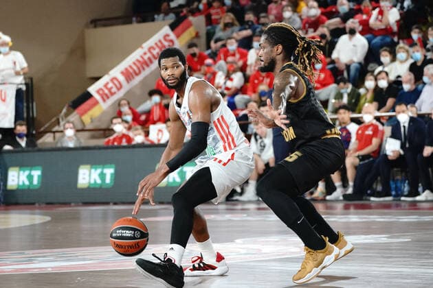 Corey Walden (FC Bayern) - Paris Lee (AS Monaco) BASKETBALL : Monaco vs FC Bayern - Euroleague - Monaco - 12 11 2021 NorbertScanella Panoramic 