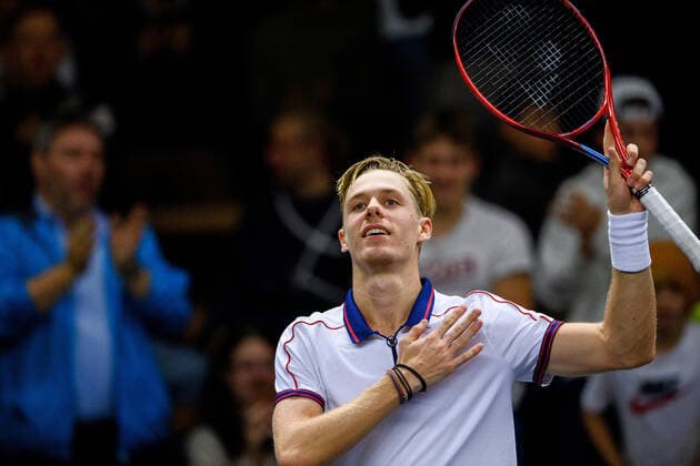 211112 Denis Shapovalov of Canada celebrates after men s semi final s singles match during Stockholm Open of the Stockholm Open on November 12, 2021 in Stockholm Photo Simon Hastegard BILDBYRAN kod SH SH0191 tennis stockholm open 6 bbeng jubel,  Copyright: SIMONxHASTEGARD BB211112SH066