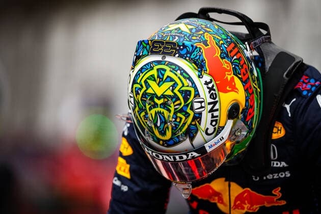 VERSTAPPEN Max (ned), Red Bull Racing Honda RB16B, portrait helmet, casque, during the Formula 1 Heineken Grande Premio De Sao Paulo 2021, Sao Paulo Grand Prix, 19th round of the 2021 FIA Formula One World Championship, WM, Weltmeisterschaft from November 12 to 14, 2021 on the Interlagos Circuit, in Sao Paulo, Brazil - F1 - SAO PAULO GRAND PRIX 2021 DPPI Panoramic  20211112_GOODEN_FGO02771