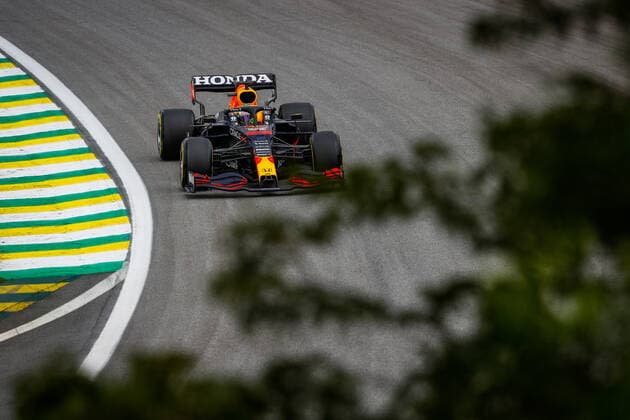 33 VERSTAPPEN Max (nld), Red Bull Racing Honda RB16B, action during the Formula 1 Heineken Grande Premio De Sao Paulo 2021, Sao Paulo Grand Prix, 19th round of the 2021 FIA Formula One World Championship, WM, Weltmeisterschaft from November 12 to 14, 2021 on the Interlagos Circuit, in Sao Paulo, Brazil - F1 - SAO PAULO GRAND PRIX 2021 DPPI Panoramic  00121039__V2_6248