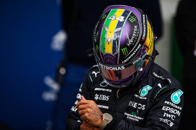 HAMILTON Lewis (gbr), Mercedes AMG F1 GP W12 E Performance, portrait helmet, casque, during the Formula 1 Heineken Grande Premio De Sao Paulo 2021, Sao Paulo Grand Prix, 19th round of the 2021 FIA Formula One World Championship, WM, Weltmeisterschaft from November 12 to 14, 2021 on the Interlagos Circuit, in Sao Paulo, Brazil - F1 - SAO PAULO GRAND PRIX 2021 DPPI Panoramic  20211112_GOODEN_FGO02816