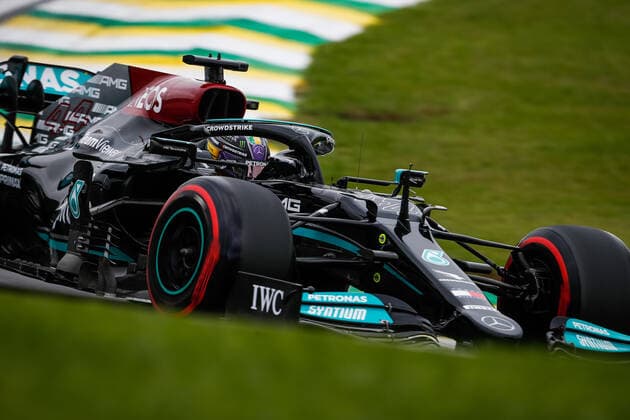 44 HAMILTON Lewis (gbr), Mercedes AMG F1 GP W12 E Performance, action during the Formula 1 Heineken Grande Premio De Sao Paulo 2021, Sao Paulo Grand Prix, 19th round of the 2021 FIA Formula One World Championship, WM, Weltmeisterschaft from November 12 to 14, 2021 on the Interlagos Circuit, in Sao Paulo, Brazil - F1 - SAO PAULO GRAND PRIX 2021 DPPI Panoramic  00121039__V2_7309