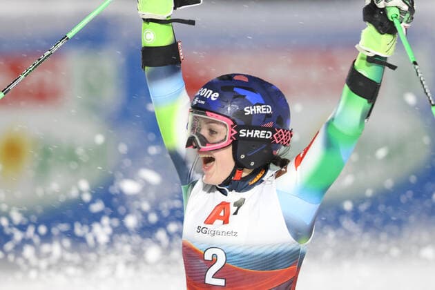 ALPINE SKIING - FIS WC Lech Zuers LECH,AUSTRIA,13.NOV.21 - ALPINE SKIING - FIS World Cup Lech Zuers, parallel giant slalom, ladies. Image shows the rejoicing of Andreja Slokar (SLO) .  GEPAxpictures xHaraldxSteiner