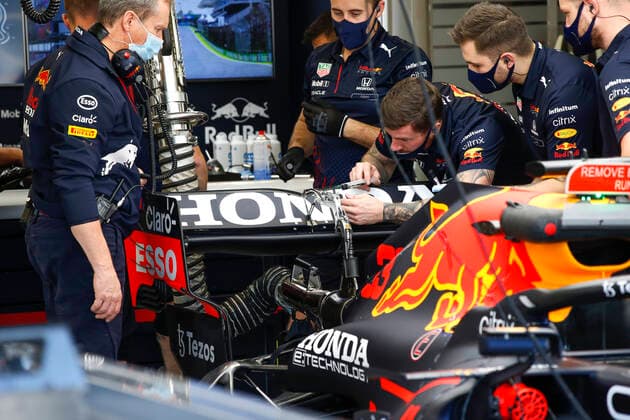 Red Bull Racing Honda RB16B, mechanical detail, rear wing, aileron, during the Formula 1 Heineken Grande Premio De Sao Paulo 2021, Sao Paulo Grand Prix, 19th round of the 2021 FIA Formula One World Championship, WM, Weltmeisterschaft from November 12 to 14, 2021 on the Interlagos Circuit, in Sao Paulo, Brazil - F1 - SAO PAULO GRAND PRIX 2021 DPPI Panoramic  00121039_F12021GP19BRA_JK220526