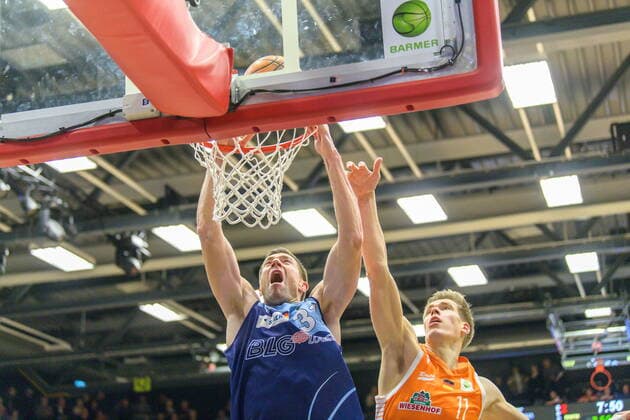 GER, BARMER 2 BBL, RASTA VECHTA VS EISBAEREN BREMERHAVEN 13 11 2021, Rasta Dome, Vechta, GER, BARMER 2 BBL, RASTA VECHTA VS EISBAEREN BREMERHAVEN in picture Robert Oehle Eisbären Bremerhaven 31 Robin Lodders RASTA Vechta 11 nordphotoxGmbHxx xKokenge nph00001