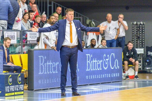 GER, BARMER 2 BBL, RASTA VECHTA VS EISBAEREN BREMERHAVEN 13 11 2021, Rasta Dome, Vechta, GER, BARMER 2 BBL, RASTA VECHTA VS EISBAEREN BREMERHAVEN in picture Vladimir Lucic RASTA Vechta Head Coach nordphotoxGmbHxx xKokenge nph00001