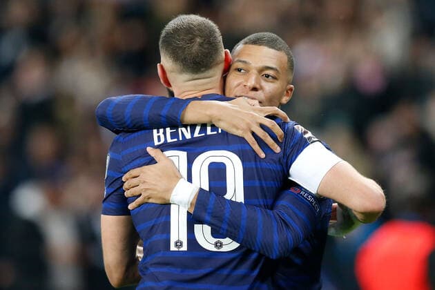Paris, 13 November 2021, Europe World Cup Qualifiers Qatar 2022 France Kazakhstan v l , Karim Benzema FFF France and Kylian MbappÃ FFF France Goal celebration, celebrate the goal. Copyright: AntonioxBorga