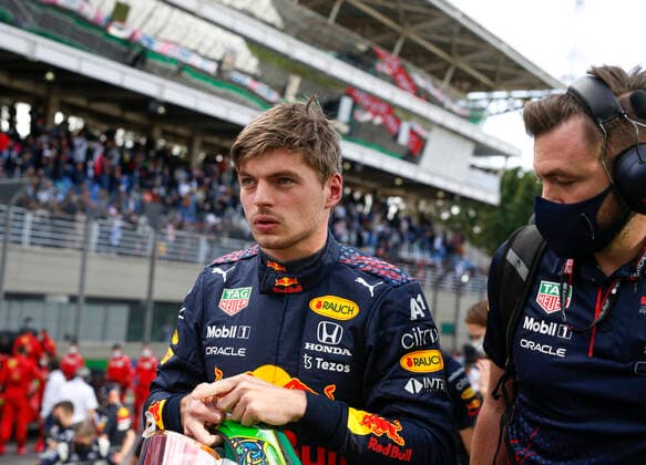 VERSTAPPEN Max (ned), Red Bull Racing Honda RB16B, portrait during the Formula 1 Heineken Grande Premio De Sao Paulo 2021, Sao Paulo Grand Prix, 19th round of the 2021 FIA Formula One World Championship, WM, Weltmeisterschaft from November 12 to 14, 2021 on the Interlagos Circuit, in Sao Paulo, Brazil - F1 - SAO PAULO GRAND PRIX 2021 DPPI Panoramic  00121039_F12021GP19BRA_JK221479