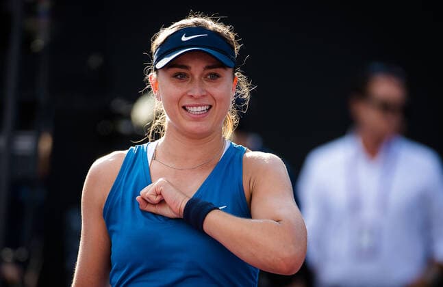 November 13, 2021, GUADALAJARA, MEXICO: Paula Badosa of Spain celebrates the victory during the second round robin doubles match at the 2021 Akron WTA, Tennis Damen Finals Guadalajara WTA tennis tournament against Maria Sakkari of Greece GUADALAJARA MEXICO - ZUMAa181 20211113_zaa_a181_108 Copyright: xRobxPrangex