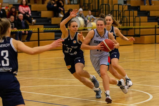13 11 2021, 2 Toyota Womens Basketball Bundesliga North, DBBL, 2021 2022 season, womens, Chemcats Chemnitz Eintracht Braunschweig Lucile Peroche, ChemCats Chemnitz.