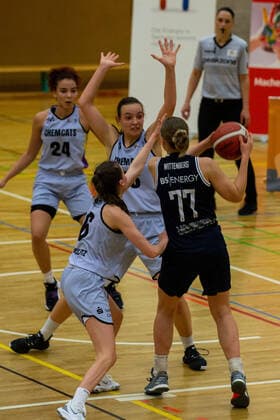 13 11 2021, 2 Toyota Womens Basketball Bundesliga North, DBBL, 2021 2022 season, womens, Chemcats Chemnitz Eintracht Braunschweig Franka Wittenberg, Eintracht Braunschweig.