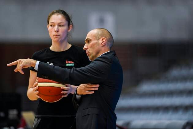 KORTRIJK, BELGIUM - NOVEMBER 14 : High performance manager Sven Van Camp of Belgium pictured before the FIBA Women s EuroBasket 2023 Qualifiers match between Belgium and Germany on November 14, 2021 in Kortrijk, Belgium, 14 11 2021 ( Belgium v Germany - FIBA Women s EuroBasket 2023 Qualifiers PhotoNews Panoramic 