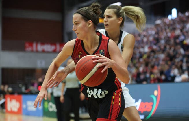 Belgium s Antonia Tonia Delaere fights for the ball during a basketball game between Belgian national basket team the Belgian Cats and Germany, Sunday 14 November 2021 in Kortrijk, a qualifier for the FIBA Women s EuroBasket 2023 tournament. VIRGINIExLEFOUR  x3135958x