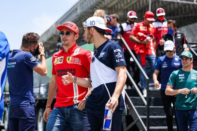 LECLERC Charles (mco), Scuderia Ferrari SF21, GASLY Pierre (fra), Scuderia AlphaTauri Honda AT02, portrait during the Formula 1 Heineken Grande Premio De Sao Paulo 2021, Sao Paulo Grand Prix, 19th round of the 2021 FIA Formula One World Championship, WM, Weltmeisterschaft from November 12 to 14, 2021 on the Interlagos Circuit, in Sao Paulo, Brazil - F1 - SAO PAULO GRAND PRIX 2021 - RACE DPPI Panoramic  00121040_AV6_5721