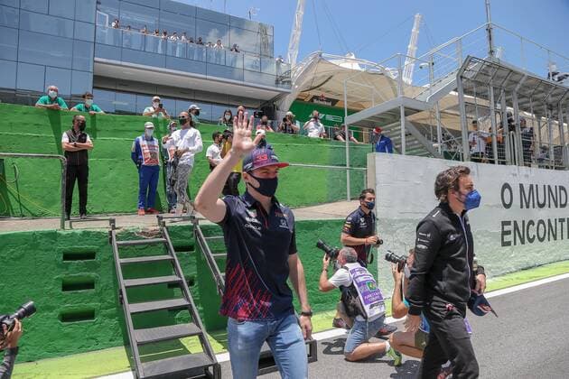 November 14, 2021, Sao Paulo, Sao Paulo, Brazil: MAX VERSTAPEN, of Red Bull Racing Honda, during driverÃ¢â‚¬â ¢s parade of the 2021 Formula One Grand Prix of Sao Paulo at Interlagos circuit, on November 14, in Sao Paulo, Brazil. Sao Paulo Brazil - ZUMAl146 20211114_zaf_l146_002 Copyright: xPauloxLopesx