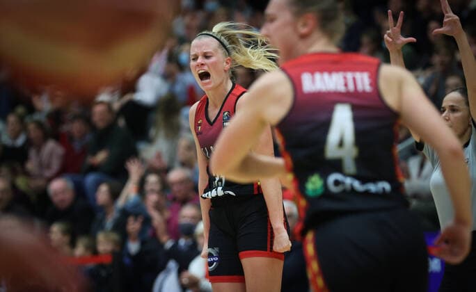 Belgium s Julie Vanloo celebrates during a basketball game between Belgian national basket team the Belgian Cats and Germany, Sunday 14 November 2021 in Kortrijk, a qualifier for the FIBA Women s EuroBasket 2023 tournament. VIRGINIExLEFOUR  x3136111x