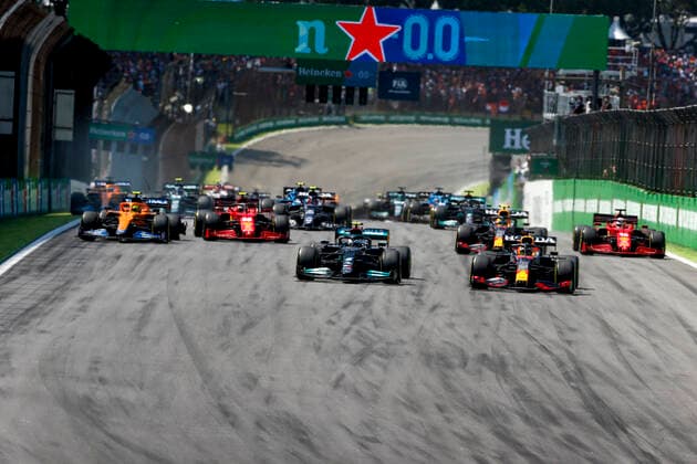 Start, 77 Valtteri Bottas FIN, Mercedes AMG Petronas F1 Team , 33 Max Verstappen NED, Red Bull Racing , 4 Lando Norris GBR, McLaren F1 Team , 55 Carlos Sainz ESP, Scuderia Ferrari Mission Winnow , 11 Sergio Perez MEX, Red Bull Racing , 16 Charles Leclerc MON, Scuderia Ferrari Mission Winnow , F1 Grand Prix of Brazil at Autodromo Jose Carlos Pace on November 14, 2021 in Sao Paulo, Brazil Photo by HOCH ZWEI Sao Paulo Brazil