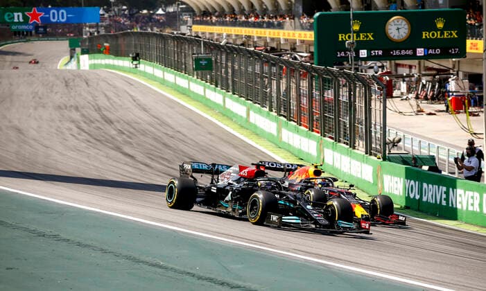 44 Lewis Hamilton GBR, Mercedes AMG Petronas F1 Team , 11 Sergio Perez MEX, Red Bull Racing , F1 Grand Prix of Brazil at Autodromo Jose Carlos Pace on November 14, 2021 in Sao Paulo, Brazil Photo by HOCH ZWEI Sao Paulo Brazil