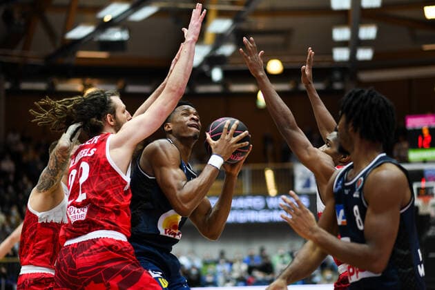 Basketball, BBL Cup, HAKRO Merlins Crailsheim - s.Oliver Würzburg