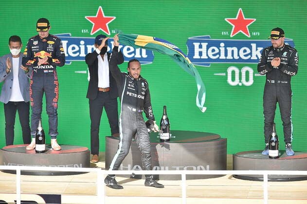 FORMULA 1 HEINEKEN GRANDE PREMIO DO BRASIL 2021 14 11 2021, Autodromo Jose Carlos Pace, Interlagos, FORMULA 1 HEINEKEN GRANDE PREMIO DO BRASIL 2021 , in picture podium winner Lewis Hamilton GBR , Mercedes AMG Petronas Formula One Team, 2nd place for Max Verstappen NEL , Red Bull Racing Honda, 3rd place for Valtteri Bottas FIN , Mercedes AMG Petronas Formula One Team nordphotoxGmbHx xBratic nph00250