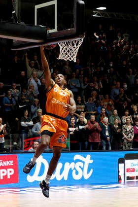 14 11 2021, easyCredit Basketball Bundesliga, Magentasport BBL Cup, 2020 2021 season, men, Chemnitz Niners FC Bayern Munich Basketball Gerald Robinson, Niners Chemnitz Chemnitz Fair Chemnitz Saxony Germany
