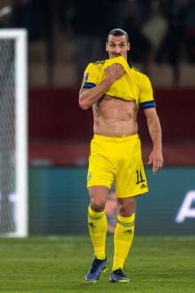 Sport Bilder des Tages 211114 Zlatan Ibrahimovic of Sweden looks dejected after the FIFA World Cup, WM, Weltmeisterschaft, Fussball Qualifier football match between Spain and Sweden on November 14, 2021 in Seville. Photo: Ludvig Thunman BILDBYRAN kod LT JM0228 bbeng fotboll football soccer fotball landskamp vm-kval fifa world cup qualifier sverige sweden sverige a spanien spain depp *** 211114 Zlatan Ibrahimovic of Sweden looks dejected after the FIFA World Cup Qualifier football match between Spain and Sweden on November 14, 2021 in Seville Photo Ludvig Thunman BILDBYRAN kod LT JM0228 bbeng fotboll football soccer fotball landskamp vm kval fifa world cup qualifier sverige sweden sverige a spanien spain depp,  Copyright: LUDVIGxTHUNMAN BB211114LT140