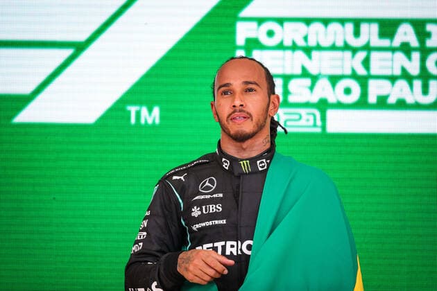 HAMILTON Lewis (gbr), Mercedes AMG F1 GP W12 E Performance, portrait podium during the Formula 1 Heineken Grande Premio De Sao Paulo 2021, Sao Paulo Grand Prix, 19th round of the 2021 FIA Formula One World Championship, WM, Weltmeisterschaft from November 12 to 14, 2021 on the Interlagos Circuit, in Sao Paulo, Brazil - F1 - SAO PAULO GRAND PRIX 2021 - RACE DPPI Panoramic  20211114_GOODEN_FG0D4379