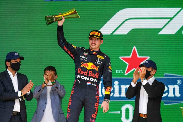 VERSTAPPEN Max (ned), Red Bull Racing Honda RB16B, portrait podium during the Formula 1 Heineken Grande Premio De Sao Paulo 2021, Sao Paulo Grand Prix, 19th round of the 2021 FIA Formula One World Championship, WM, Weltmeisterschaft from November 12 to 14, 2021 on the Interlagos Circuit, in Sao Paulo, Brazil - F1 - SAO PAULO GRAND PRIX 2021 - RACE DPPI Panoramic  20211114_GOODEN_FGO04790