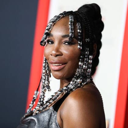 2021 AFI Fest - Closing Night Premiere Of Warner Bros Pictures King Richard American tennis player Venus Williams wearing a Bach Mai dress arrives at the 2021 AFI Fest - Closing Night Premiere Of Warner Bros Pictures King Richard held at the TCL Chinese Theatre IMAX on November 14, 2021 in Hollywood, Los Angeles, California, United States. Hollywood California United States  Copyright: xImagexPressxAgencyx 0141862542st