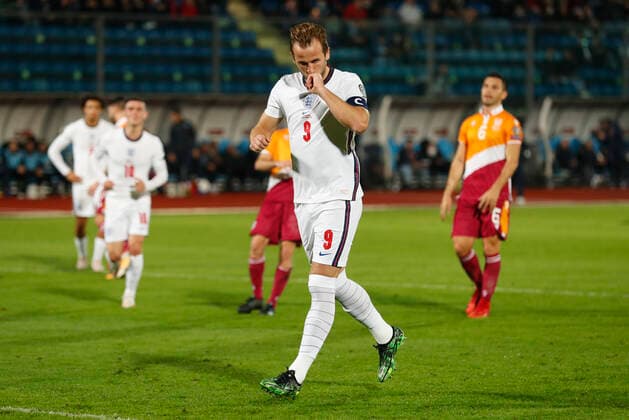Sport Bilder des Tages Fußball, WM Quali, San Marino - England San Marino v England 2022 FIFA World Cup, WM, Weltmeisterschaft, Fussball Qualifiers Harry Kane of England celebrates scoring his sides 3rd goal from the penalty spot during the 2022 FIFA World Cup Qualifiers Group I match at Stadio Olimpico di Serravalle, Serravalle Content Not Available For UK Newspapers Copyright: xPaulxChestertonx FIL-16117-0058