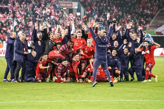 15 11 2021, Lucerne, Swissporarena, World Cup Qualification Switzerland Bulgaria, Team Switzerland celebrates victory and goes to World Cup 2022 in Qatar Lucerne Swissporarena Lucerne Switzerland  Copyright: xJustPictures.ch VedranxGalijasx