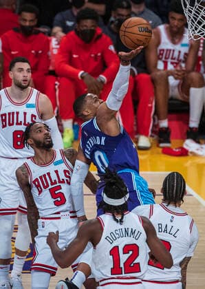 November 15, 2021, Los Angeles, California, USA: Russell Westbrook 0 of the Los Angeles Lakers goes for a layup during their regular season NBA, Basketball Herren, USA game with the Chicago Bulls on Monday November 15, 2021 at the Staples Center in Los Angeles, California. Lakers lose to the Bulls, 121-103. PI Los Angeles USA - ZUMAp124 20211115_zaa_p124_011 Copyright: xJAVIERxROJASx