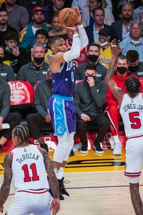 November 15, 2021, Los Angeles, California, USA: Russell Westbrook 0 of the Los Angeles Lakers puts up a jump shot during their regular season NBA, Basketball Herren, USA game with the Chicago Bulls on Monday November 15, 2021 at the Staples Center in Los Angeles, California. Lakers lose to the Bulls, 121-103. PI Los Angeles USA - ZUMAp124 20211115_zaa_p124_018 Copyright: xJAVIERxROJASx