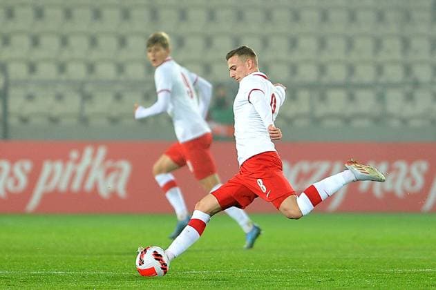 2021.11.16 Krakow Pilka nozna, Kwalifikacje UEFA EURO, EM, Europameisterschaft,Fussball U-21 Polska - Lotwa N z Kacper Kozlowski Foto Krzysztof Porebski PressFocus 2021.11.16 Krakow Football, UEFA Euro U21, U 21 Qualifications Poland - Latvia Kacper Kozlowski Credit: Krzysztof Porebski PressFocus NEWSPIX.PL --- Newspix.pl  20211116PF_KP017