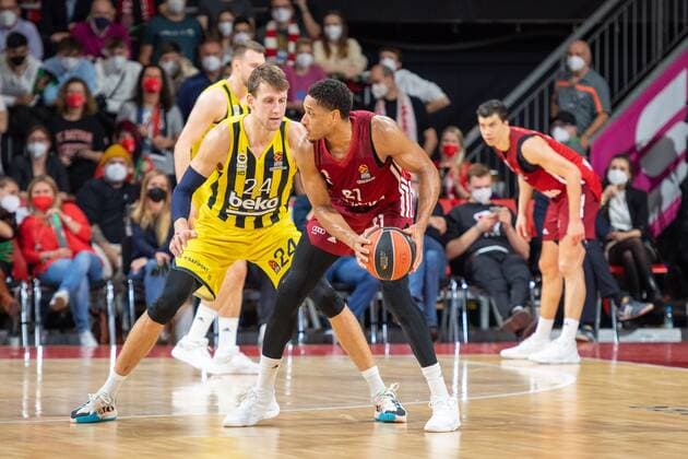 Jan Vesely 24 Fenerbahce , Augustine Rubit 21 FC Bayern , FC Bayern Basketball vs Fenerbahce Istanbul, Euroleague, 16 11 2021 Muenchen Bayern Germany Copyright: xkolbert-press UlrichxGamelx