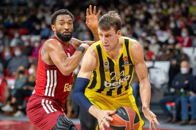 Darrun Hilliard 32 FC Bayern , Jan Vesely 24 Fenerbahce , FC Bayern Basketball vs Fenerbahce Istanbul, Euroleague, 16 11 2021 Muenchen Bayern Germany Copyright: xkolbert-press UlrichxGamelx