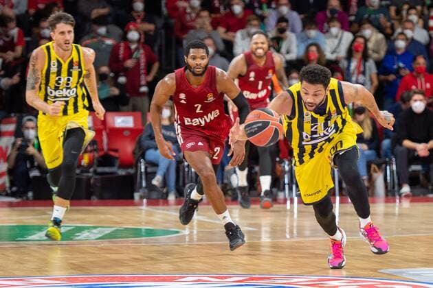 Corey Walden 2 FC Bayern , Jan Vesely 24 Fenerbahce , FC Bayern Basketball vs Fenerbahce Istanbul, Euroleague, 16 11 2021 Muenchen Bayern Germany Copyright: xkolbert-press UlrichxGamelx