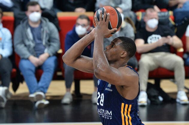 Basketball, Euroleague, ASVEL Lyon-Villeurbanne - Real Madrid Guerschon Yabusele (real madrid) BASKETBALL : LDLC ASVEL vs Real Madrid - Euroleague - 16 11 2021 FredericChambert Panoramic 