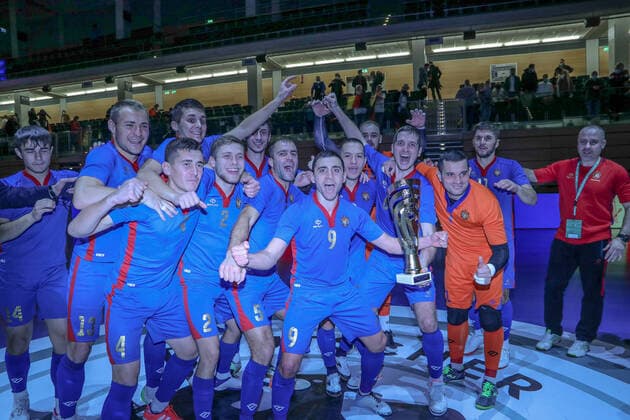 Sport Themen der Woche KW46 Fussball, Futsal Länderspiel Saison 2021 22 Sportstadt Düsseldorf Futsal Cup Spiel 3 DEUTSCHLAND vs MOLDAWIEN 16.11.2021, CASTELLO Düsseldorf Die Mannschaft von Moldawien freut sich über den Sieg Düsseldorf CASTELLO Düsseldorf Nordrhein-Westfahlen Deutschland *** Sports, Football, Futsal International Match Season 2021 22 Sportstadt Düsseldorf Futsal Cup Match 3 GERMANY vs MOLDOVA 16 11 2021, CASTELLO Düsseldorf The team of Moldova is happy about the victory Düsseldorf CASTELLO Düsseldorf Nordrhein Westfahlen Germany
