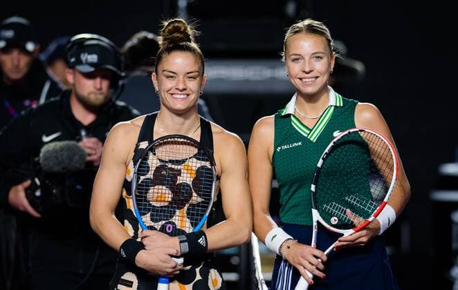 Mandatory Credit: Photo by Rob Prange Shutterstock (12596815ay) Maria Sakkari of Greece & Anett Kontaveit of Estonia in action during the semi-final at the 2021 Akron WTA, Tennis Damen Finals Guadalajara WTA tennis tournament Akron WTA Finals, Day 7, Tennis, Panamerican Tennis Center Guadalajara, Mexico - 16 Nov 2021 Akron WTA Finals, Day 7, Tennis, Panamerican Tennis Center Guadalajara, Mexico - 16 Nov 2021  Copyright: xRobxPrange Shutterstockx 12596815ay
