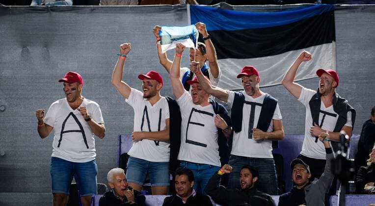 Mandatory Credit: Photo by Rob Prange Shutterstock (12596815co) Anett Kontaveit Fans in action during the semi-final at the 2021 Akron WTA, Tennis Damen Finals Guadalajara WTA tennis tournament Akron WTA Finals, Day 7, Tennis, Panamerican Tennis Center Guadalajara, Mexico - 16 Nov 2021 Akron WTA Finals, Day 7, Tennis, Panamerican Tennis Center Guadalajara, Mexico - 16 Nov 2021  Copyright: xRobxPrange Shutterstockx 12596815co