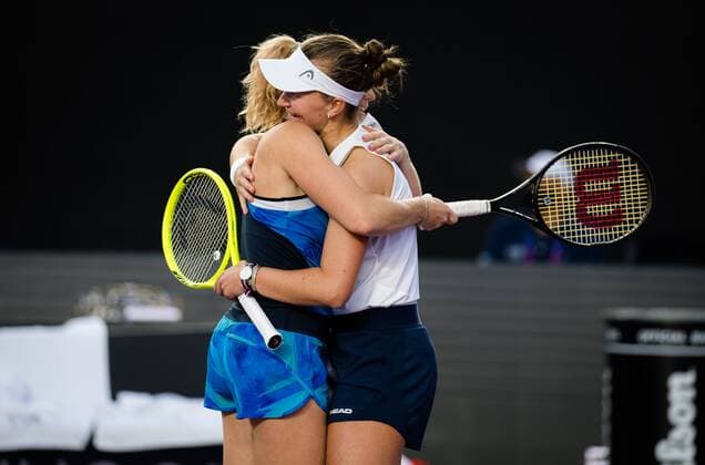Mandatory Credit: Photo by Rob Prange Shutterstock (12596815cx) Barbora Krejcikova & Katerina Siniakova of the Czech Republic in action during the doubles semi-final at the 2021 Akron WTA, Tennis Damen Finals Guadalajara WTA tennis tournament Akron WTA Finals, Day 7, Tennis, Panamerican Tennis Center Guadalajara, Mexico - 16 Nov 2021 Akron WTA Finals, Day 7, Tennis, Panamerican Tennis Center Guadalajara, Mexico - 16 Nov 2021  Copyright: xRobxPrange Shutterstockx 12596815cx