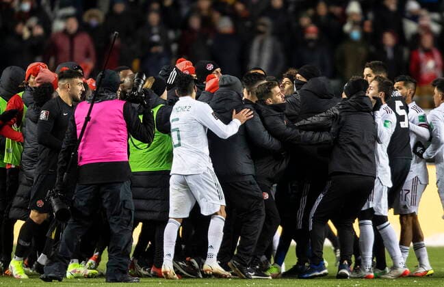 November 16, 2021, EDMONTON, ab, Canada: Canada and Mexico players tussle after the game during World Cup Qualifiers in Edmonton, Tuesday, Nov. 16, 2021. Canada News - November 16, 2021  - ZUMAc35_ 20211116_zaf_c35_201 Copyright: xJasonxFransonx