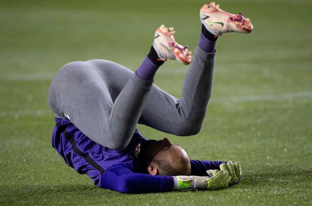 November 16, 2021, EDMONTON, ab, Canada: Canada s Milan Borjan celebrates the team s win during second half World Cup Qualifiers against Mexico in Edmonton, Tuesday, Nov. 16, 2021. Canada News - November 16, 2021  - ZUMAc35_ 20211116_zaf_c35_199 Copyright: xJasonxFransonx