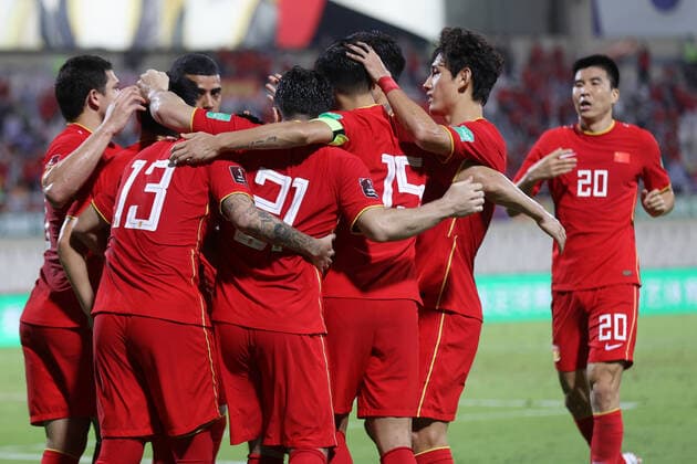 Football, Chinas government bans tattoos on national players - stock images