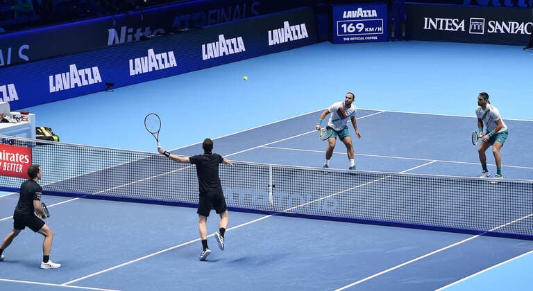 November 17, 2021, TURIN: Juan Sebastian Cabal of Colombia and Robert Farah Maksoud of Colombia returns the ball during the match against Robert Farah Maksoud of Brazil and Andy Murray of England at the Nitto ATP, Tennis Herren Finals in Turin, Italy, 14 November 2021..ANSA ALESSANDRO DI MARCO TURIN - ZUMAa110 20211117_zaf_a110_009 Copyright: xAlessandroxDixMarcox